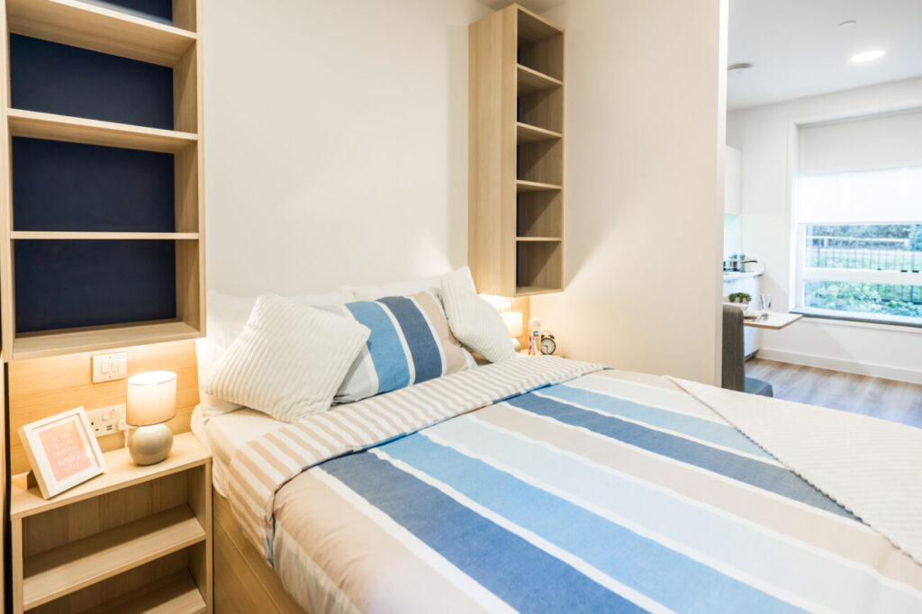 Double Bed